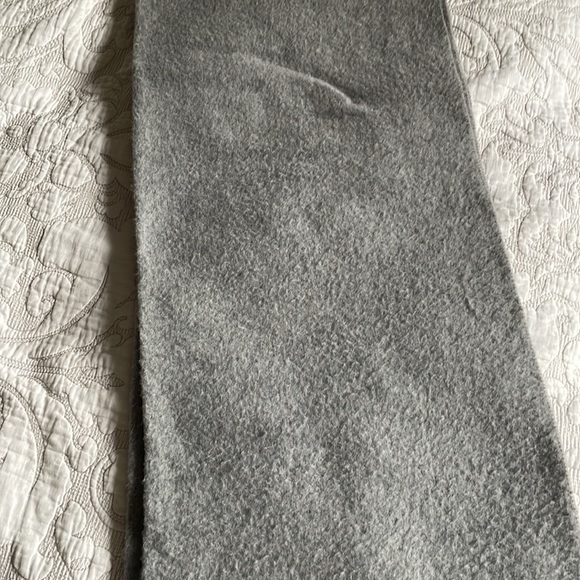 Acne Studios grey scarf - Picture 10 of 10